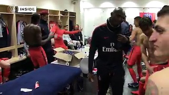 Le vestiaire parisien après la victoire face à Nantes