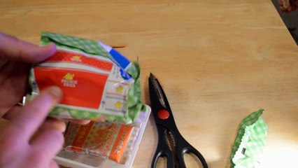 Kracie Hamburger Popin' Cooking Kit DIY Candy Mini Food Review