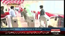 PM Nawaz Sharif boarded Metro Bus in Multan - 24th January 2017