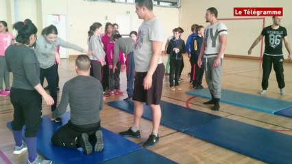 Quimper. Circonova. A l'école des acrobates de Tanger