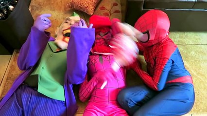 Spiderman vs Joker GIANT Candy! w/ Spiderman, Joker, Belle, Pink Spidergirl - Disney Princess