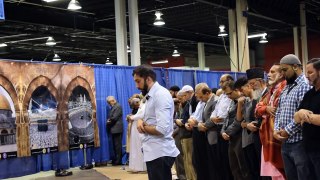 Rare Footage of Brother Nouman Ali Khan Leading Prayer