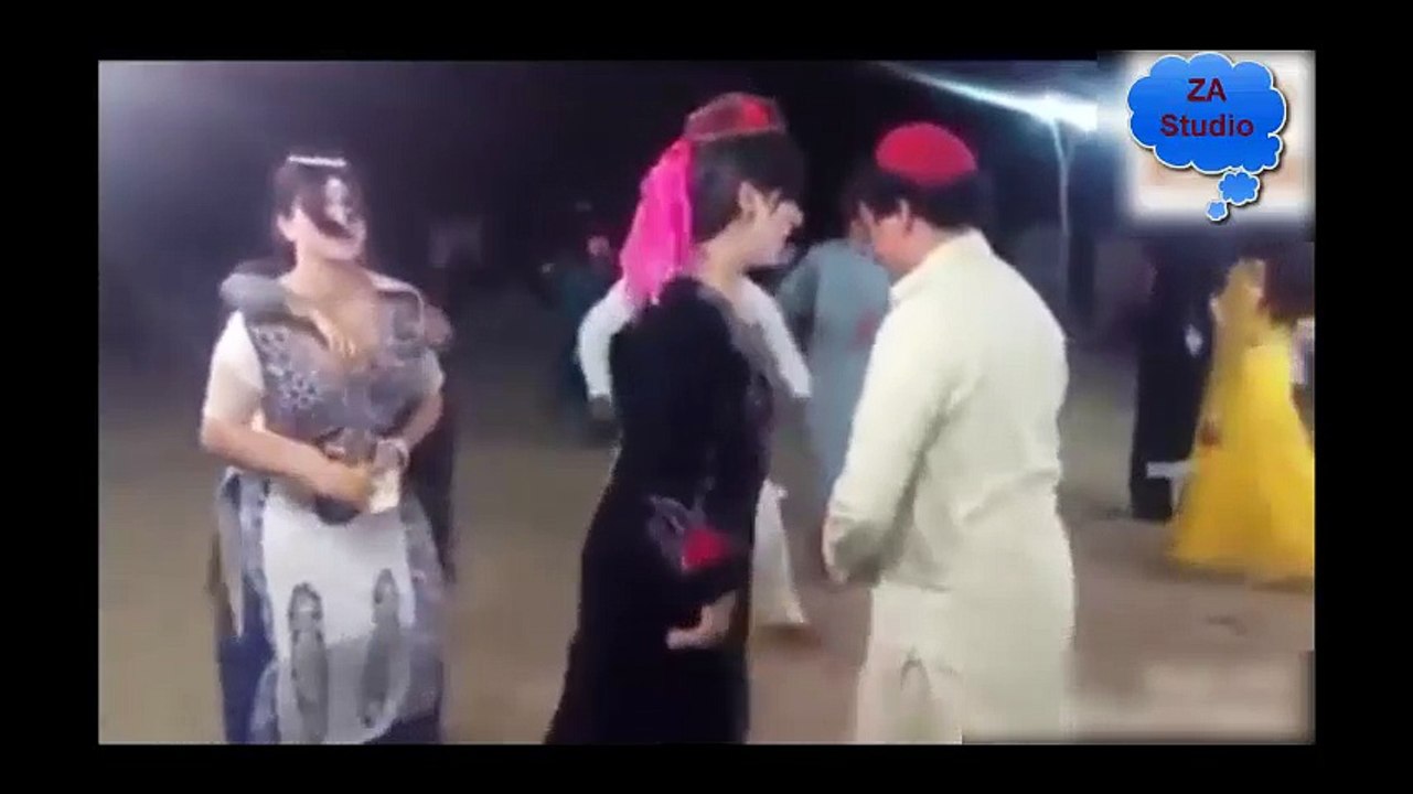 ان دونو یے کام دیکھو اور ہنسی روک کے دیکھاۓ