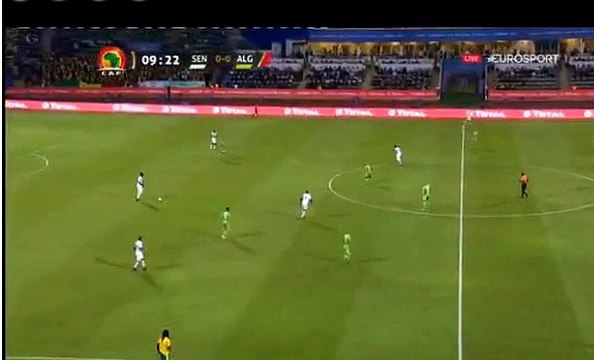 Islam Slimani ouvre le score contre le Sénégal !
