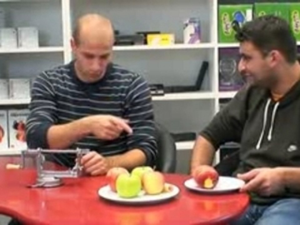 Madillo.tv: apfelschälen mit okan