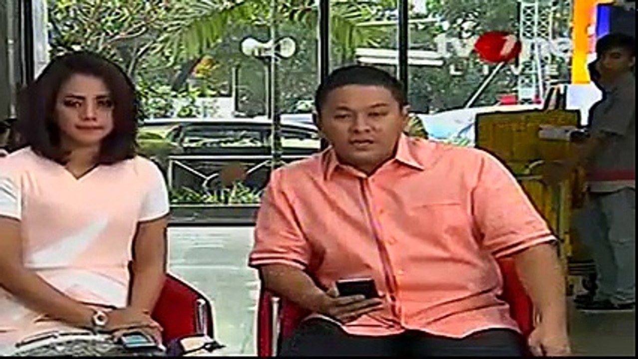 Habib Rizieq Diperiksa, Massa FPI Mulai Tiba di Polda Metro - Nasib Habib Rizieq Ditentukan Hari Ini