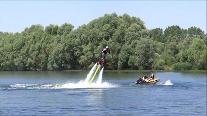 Pont-à-Mousson : le flyboard débarque tout l'été au Grand Bleu ...