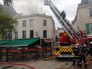 Verdun : Incendie au restaurant L'Inconnu sur le quai de...