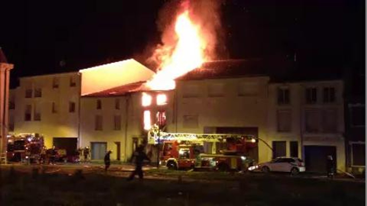 Incendie a...