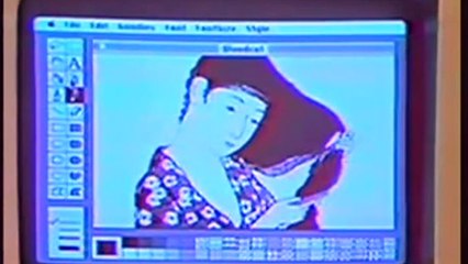 Steve Jobs presenta il primo macintosh