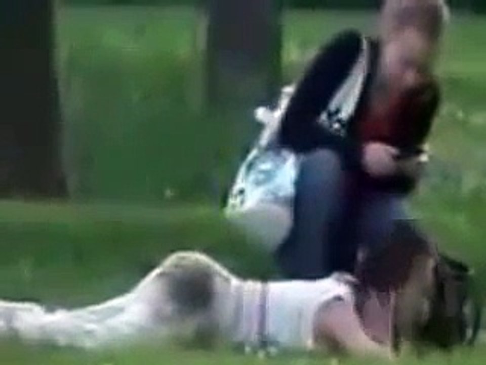 Пьяные девушки  Путь домой пьяной девушки