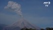 Volcán de Fuego en Colima exhala cenizas en México