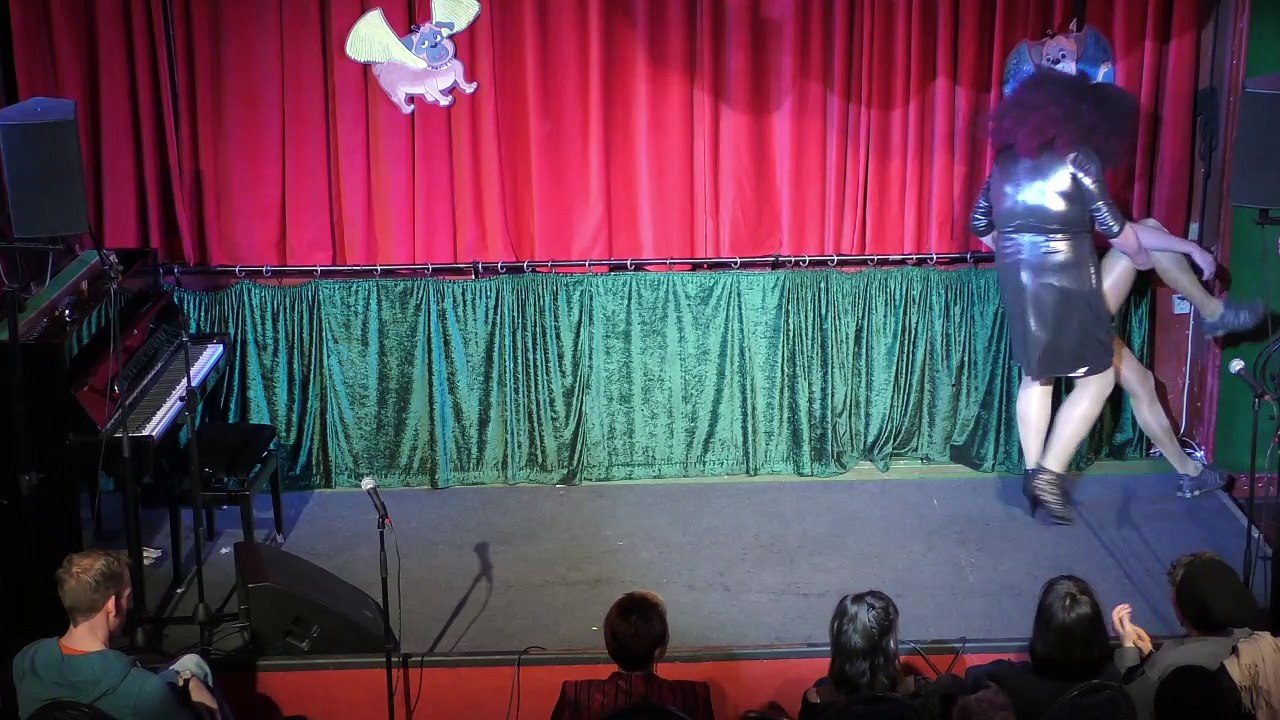 Trash Deluxe 01/2017 - 01/03