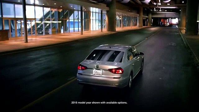 Near San Jose, CA - 2017 Hyundai Azera Versus 2017 Volkswagen Passat