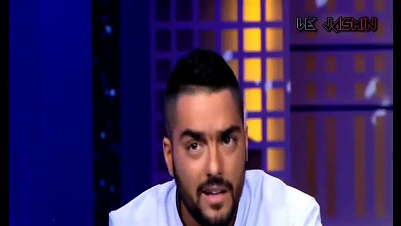 قالوا له ان صوته لا يصلح للغناء