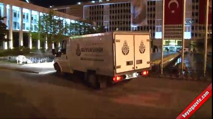 Belediye binasında intihar şoku