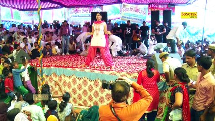 ये क्या होया स्टेज पर सपना के साथ ¦ एक लड़की ने सपना के साथ स्टेज पर बड़ी शर्म वाली बात की