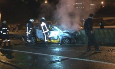 Çalıntı Araç Polisin Ayağına Geldi! Gasp Edilen Otomobille Kaza Yapan 2 Kişi Yaralandı
