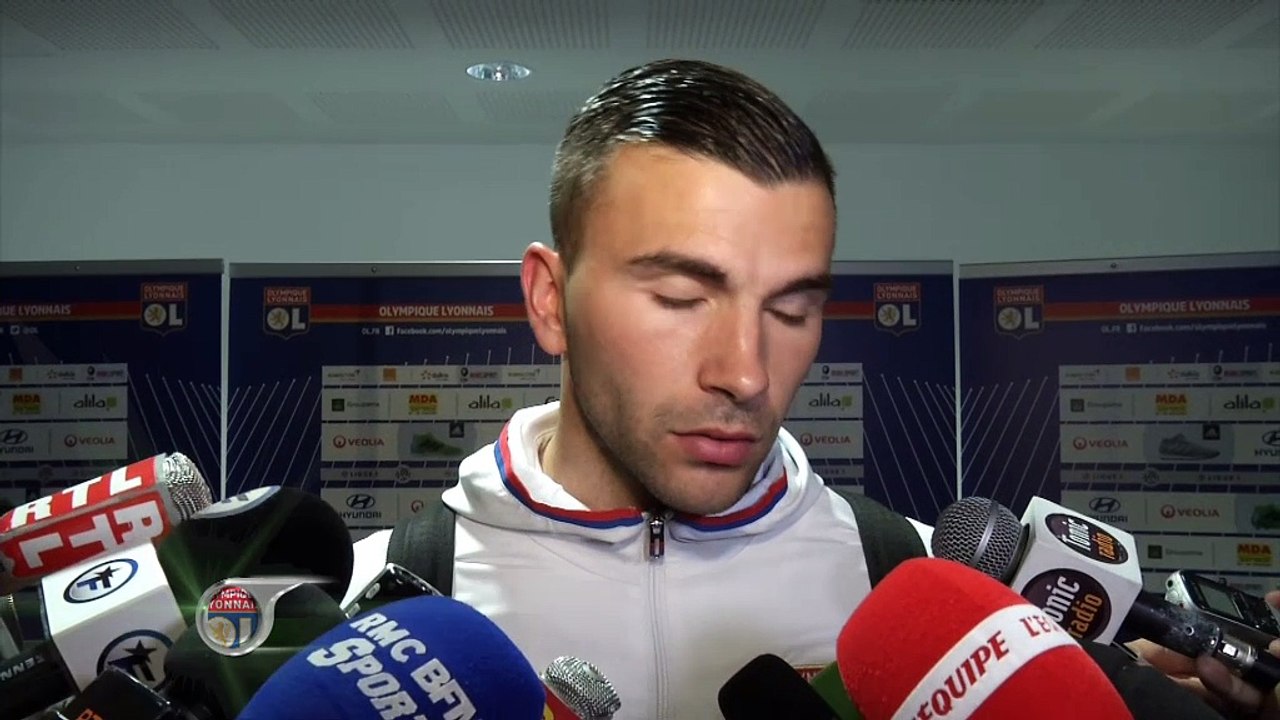 34e j. - Lopes : "Deux visages"