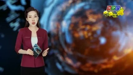 Bạc Liêu_ Khách du lịch đổ xô tham quan công trình điện gió