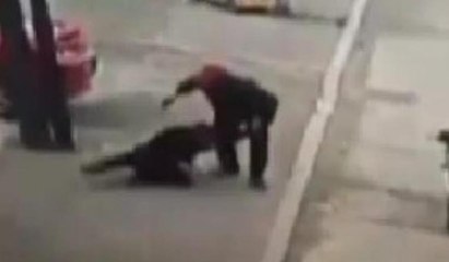 Karısının sevgilisini defalarca bıçakladı