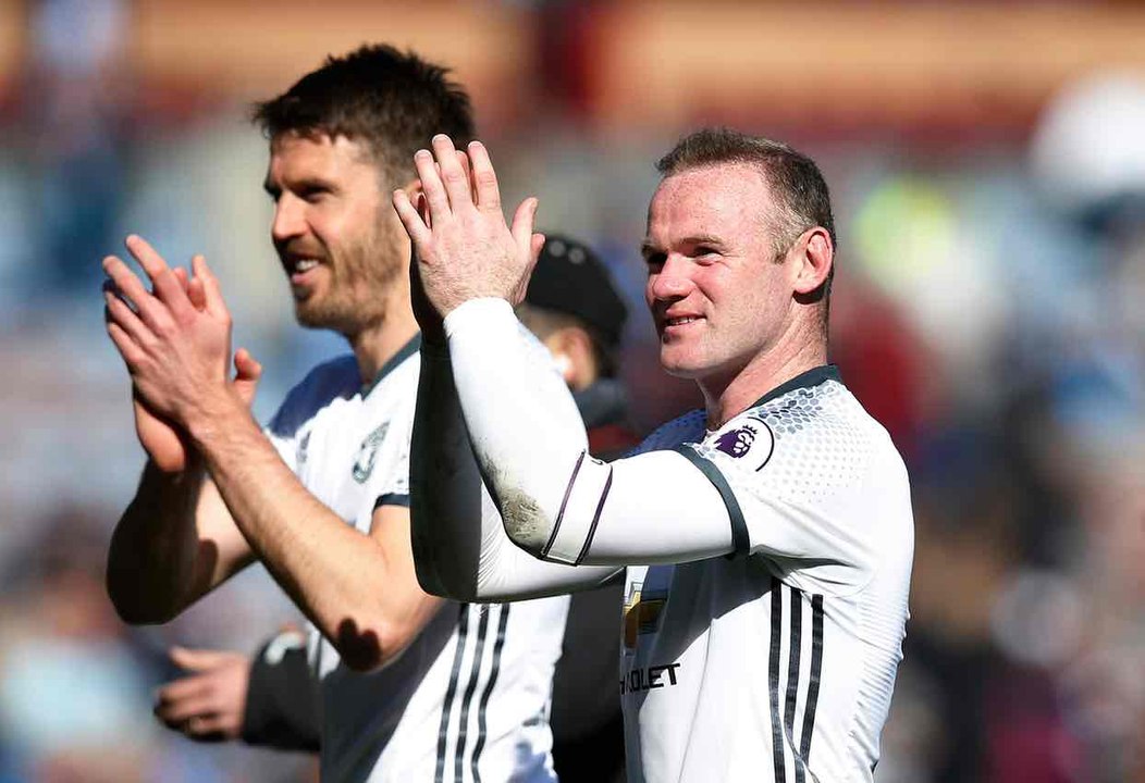 Burnley vs Manchester United 0-2 All Goals & Highlights 23/04/2017