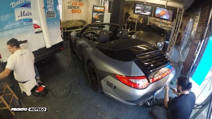 Desvinilando un Porsche Camouflage Gris Metalizado Mate - Car Wrapping by Pronto Rotulo