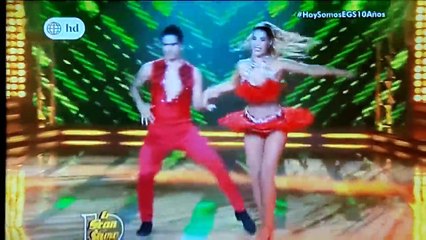 VIVIANA RIVASPLATA SUFRE CAIDA DE CABEZA 22-04-17