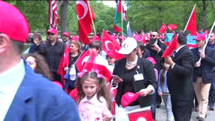 Beyaz Saray Önünde Başladı: 5 Bin Türk Katıldı
