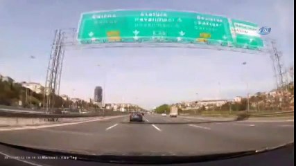 FSM Köprüsü Çıkışında Feci Kaza Kamerada