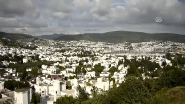 Bodrum'un Kireç Kokulu Evleri Ziyaretçilerini Bekliyor