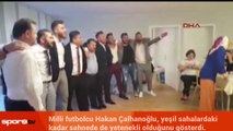 Hakan Çalhanoğlu sahnede döktürdü!