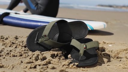 Wiivv flip flops