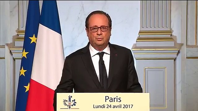 François Hollande: La présence de l'extrême droite fait courir un risque pour le pays. Je voterai Emmanuel Macron