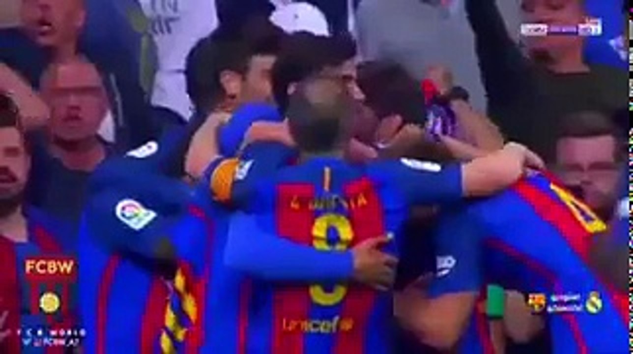 Real Madrid-Barcelone : La réaction de Ronaldo après le but de Messi !