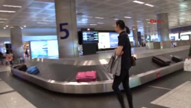 Avrupa Şampiyonu Vakıfbank Yurda Döndü