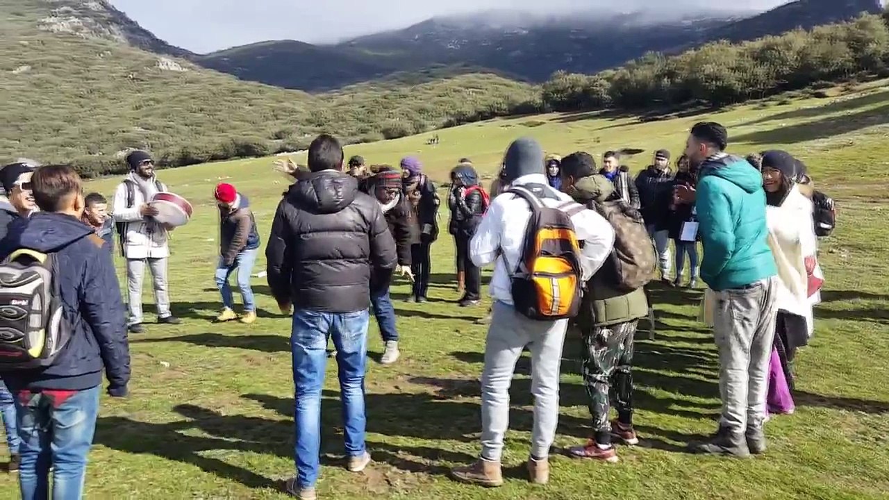 وجدت هيكل عظمي في رحلة الى الثلج