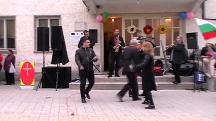 Великденско хоро с.Мирово орк.Млади Тракийци 16.04.2017 2 част