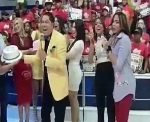 El pacha nuevamente le llama la atencion a otras de sus presentadoras en pleno programa