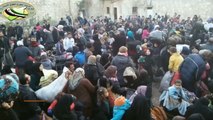 Thousands of civilians flee rebel-held Aleppo amid devastating bombing