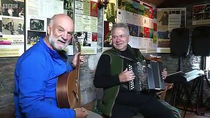 Cameron McNeish & Fergie MacDonald jam Leaving Lismore-OygNkk83Xwg
