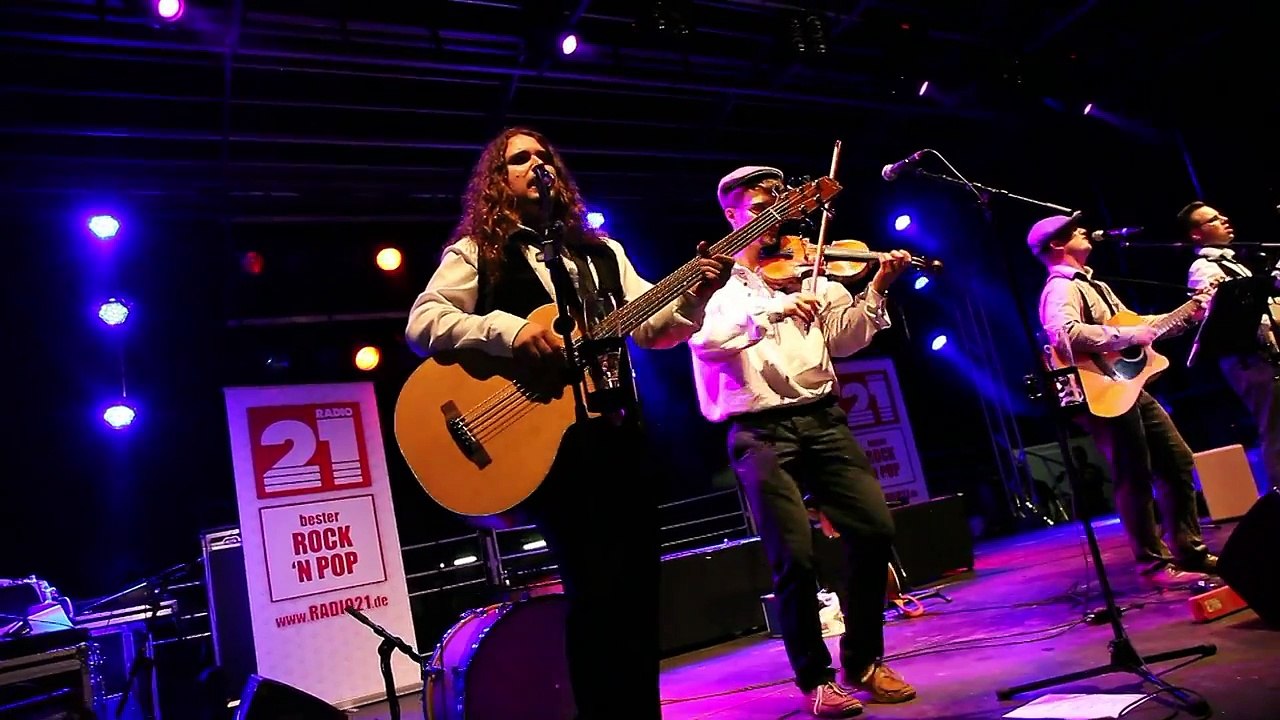 Clonmac Noise - Leaving Of Liverpool Live