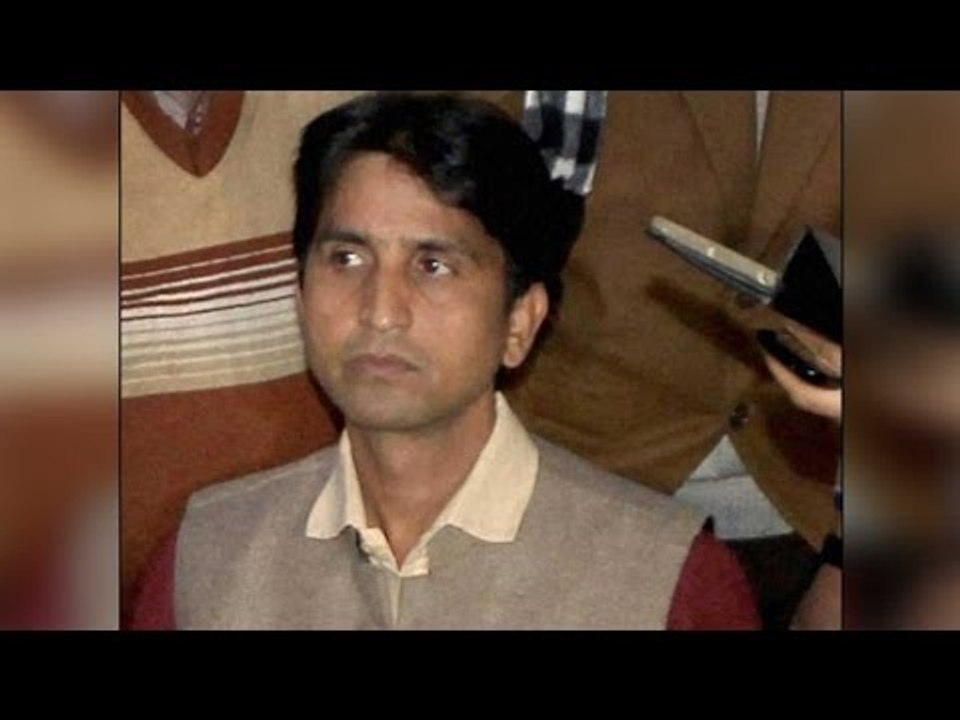 Kumar Vishwas in trouble, Delhi Court directs police to register an FIR