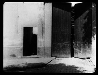 1895影史上的第一部正式电影 工厂大门(1895)