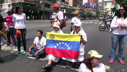 Dos monjas se “plantan” en Caracas contra Maduro