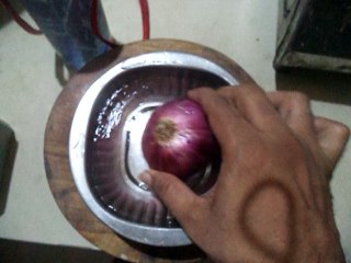 chop onions easily