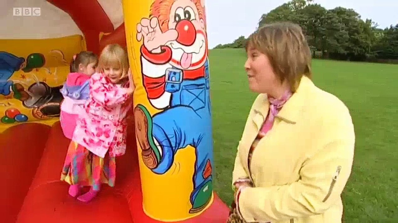 Me Too! - S2E27. Bouncy Day