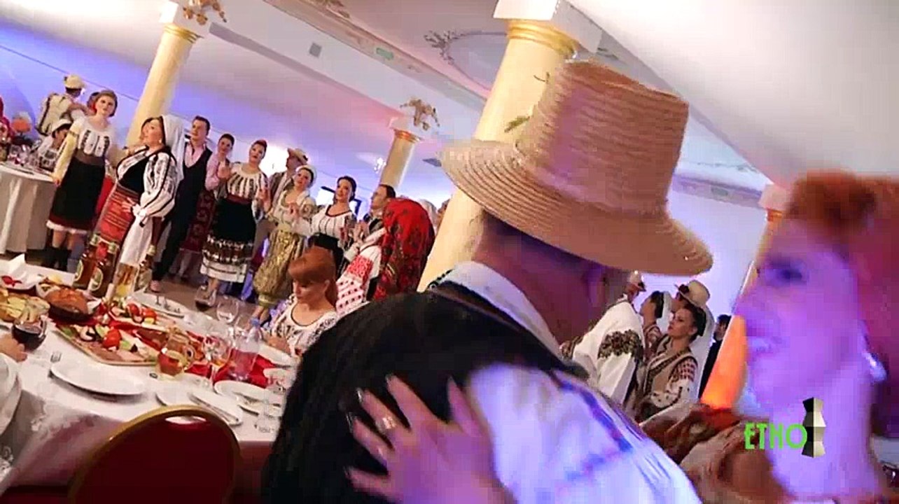 Mariana Anghel - Toata lumea zice asa (Cu Varu' inainte - ETNO TV - 16.04.2017)