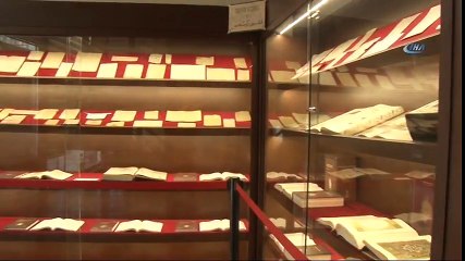 Bu Kitaba Eldivensiz, Maskesiz Dokunulmuyor