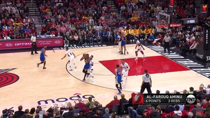 Stephen Curry envoie les Warriors au 2e tour